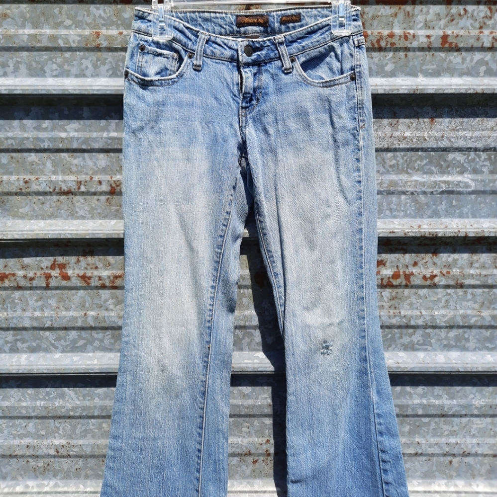 Aeropostale Stretch Flare Short Jeans - Picture 10 of 12